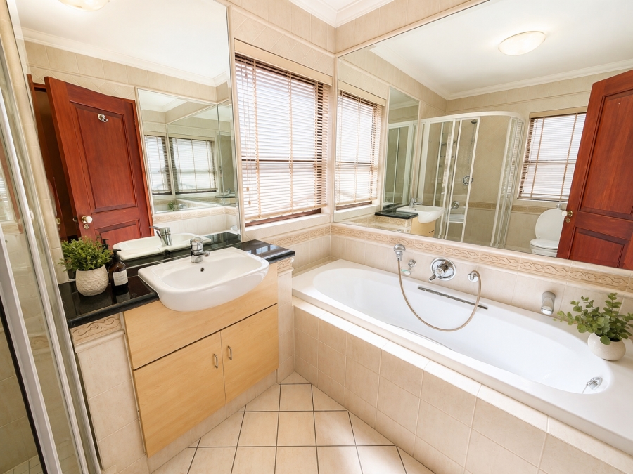 4 Bedroom Property for Sale in Pecanwood Estate North West